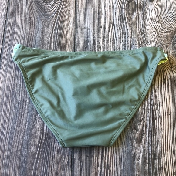 NWT Xhilaration Green Bikini Bottoms Woven Hips - Picture 2 of 7